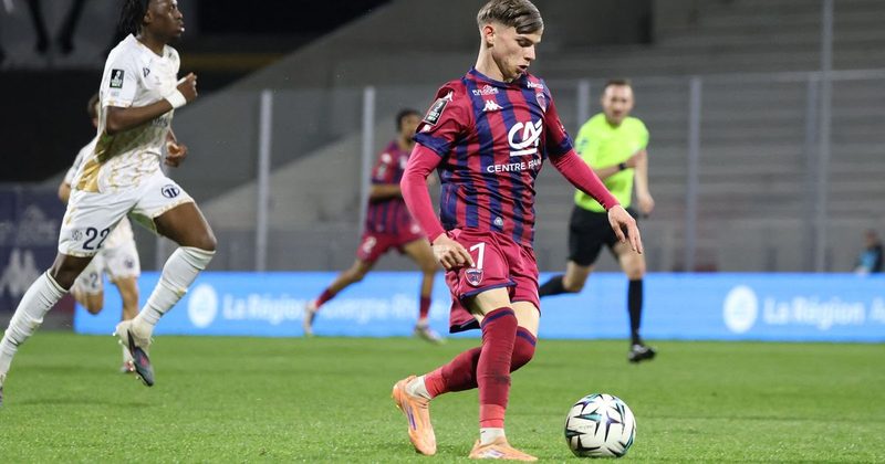 Le Clermont Foot prolonge Enzo Cantero jusqu'en 2028