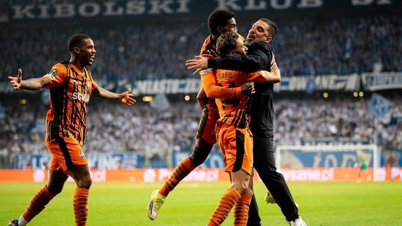 Shakhtar Donetsk avanza en la Conference League, un símbolo de resistencia y lucha
