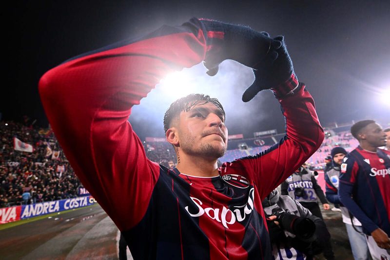 Santiago Castro nel mirino di Juventus, Milan e Inter: il Bologna fissa il prezzo