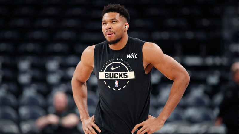 Bucks Face Crucial Decision on Giannis Antetokounmpo: Extension or Trade This Offseason