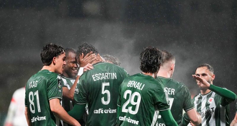 Le Red Star et le Paris FC s'affrontent en amical durant la trêve internationale