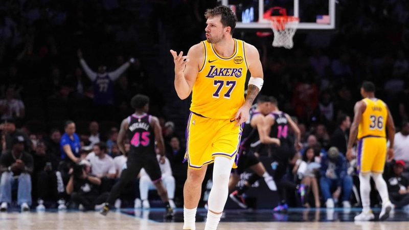 Dominio Lakers con Doncic, Detroit e Spurs si impongono in trasferta