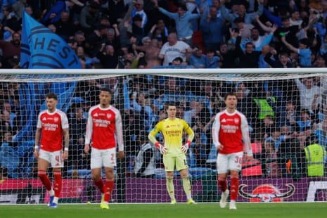 Manchester City Dominates Arsenal in Carabao Cup Final: A Lesson in Collective Amnesia