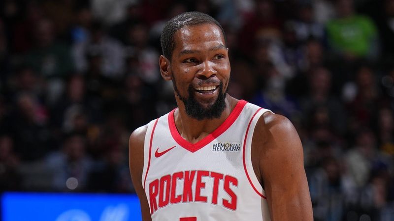 Durant supera a Jordan, LeBron logra otro récord y OKC sigue imparable