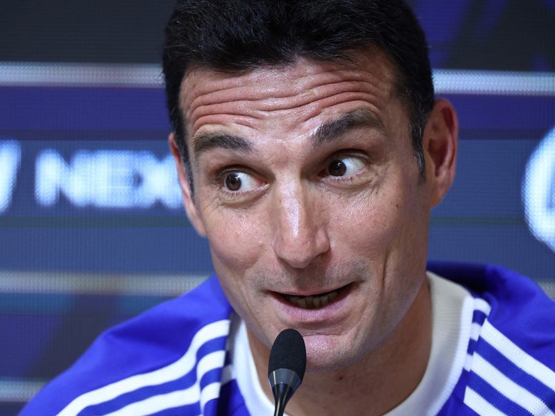 Scaloni Addresses Messi's World Cup Future and Team Preparations Ahead of Friendlies