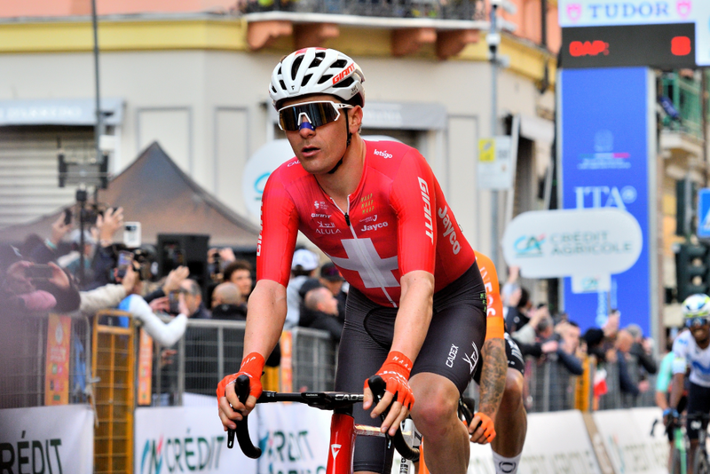 Mauro Schmid trionfa nella Settimana Coppi&Bartali 2026 battendo Laurance allo sprint