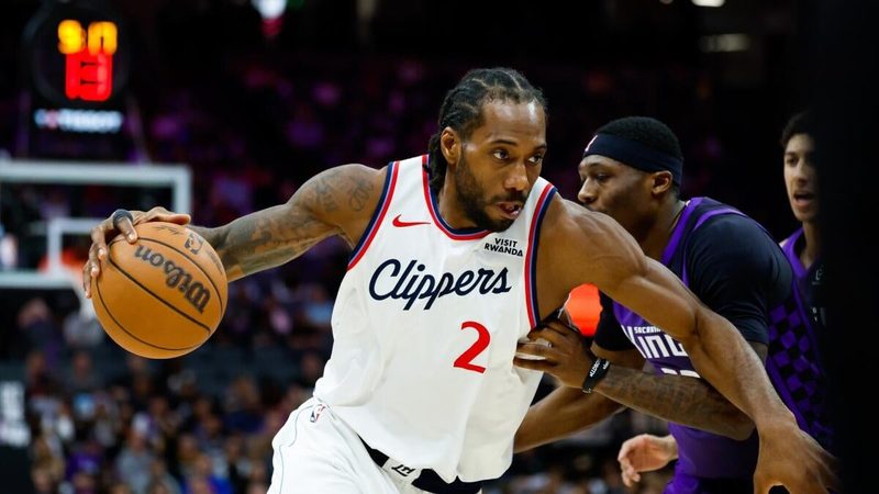 Clippers Aim to Extend Win Streak Against Struggling Bucks in Key Matchup