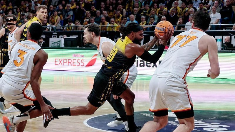 El CB Canarias supera al Galatasaray y se acerca a la Final Four en un final dramático