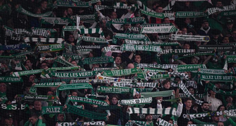 Le processus de dissolution des Magic Fans et des Green Angels relancé par le ministère