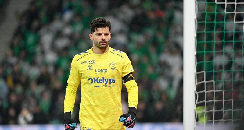 L'ASSE : un salaire XXL pour Gautier Larsonneur en cas de montée en Ligue 1
