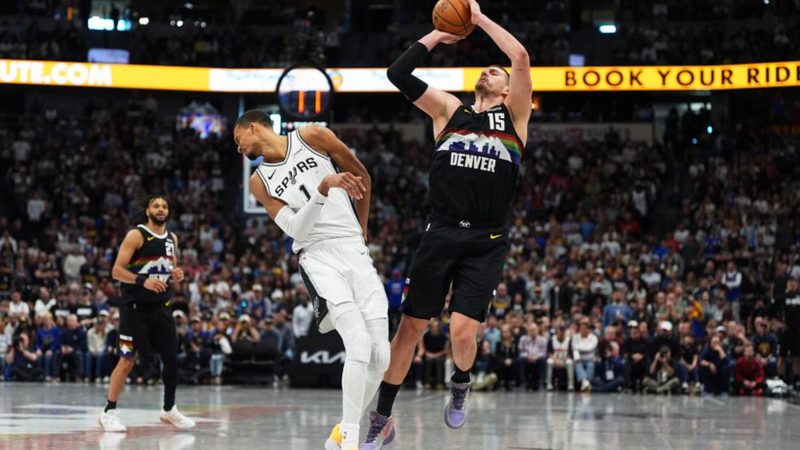 Jokic brilla en prórroga y supera a Wembanyama en un duelo de MVPs