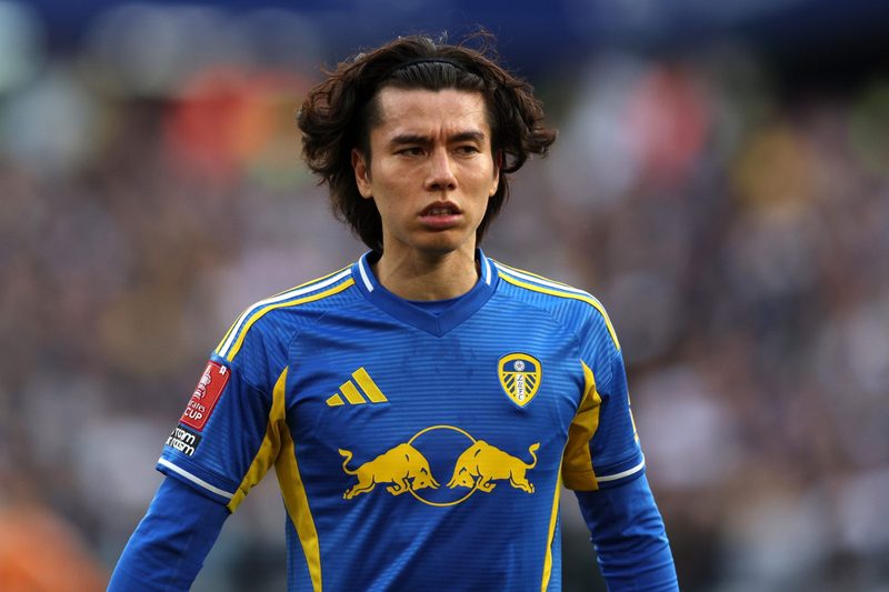 SC Freiburg zeigt Interesse an Leeds-Star Ao Tanaka für kommende Saison