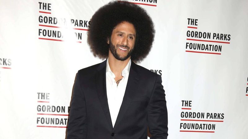 Colin Kaepernick veröffentlicht seine Memoiren zehn Jahre nach Protest gegen Rassismus