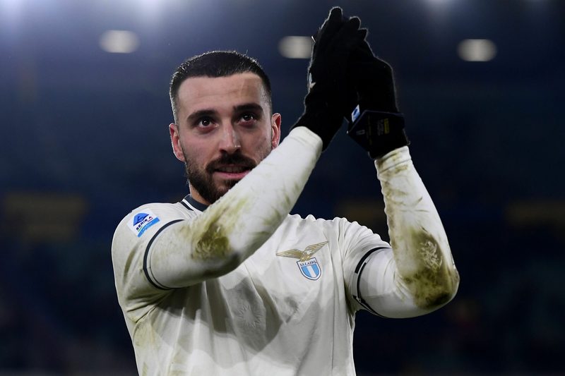 Mario Gila verso l'addio alla Lazio: il Milan pronto a intervenire