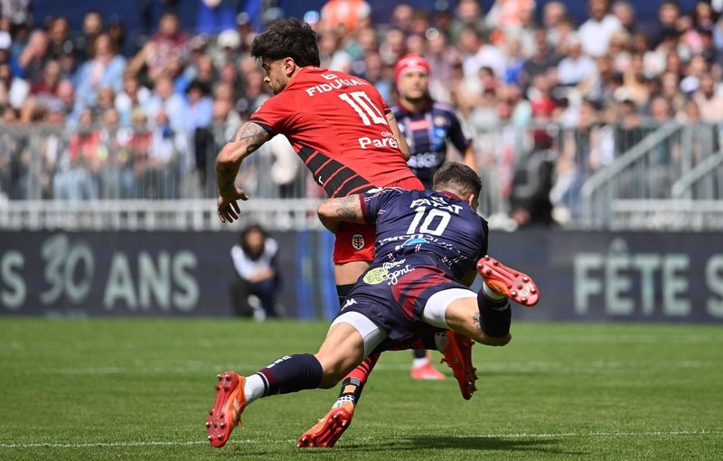 Ugo Mola : "Matthieu Jalibert et Romain Ntamack peuvent être associés au XV de France"