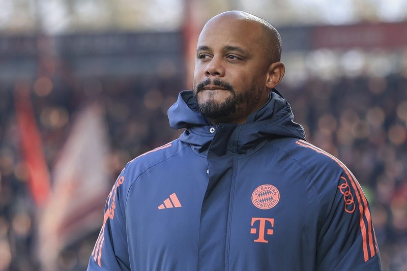Bayern München plant Transfer von Gregor Kobel und könnte Dortmund schwächen