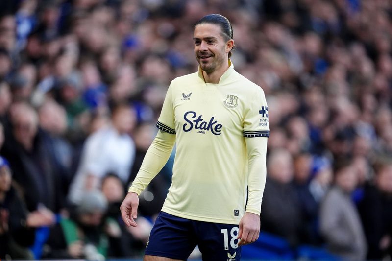 Moyes Evaluates Grealish's Future Amid Everton's European Ambitions