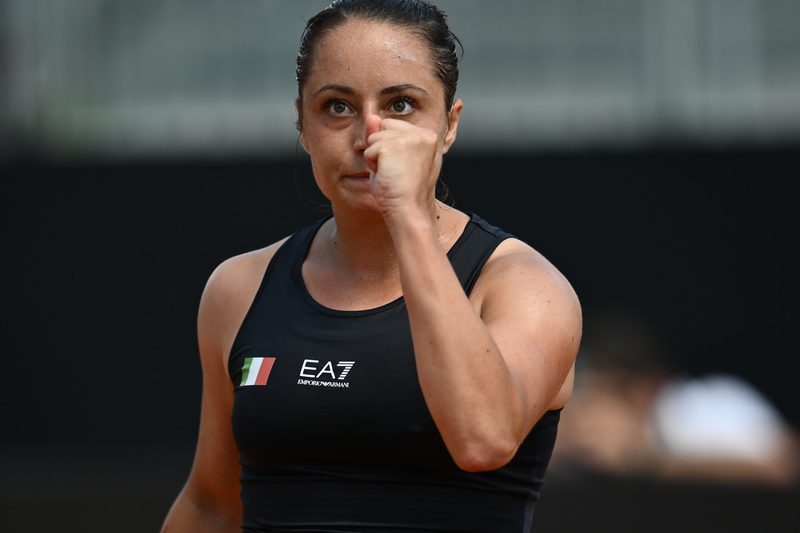 Cocciaretto avanza l'Italia nella Billie Jean King Cup con una vittoria convincente