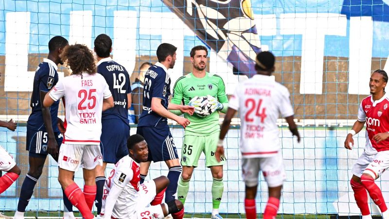 L'ASM s'incline face au Paris FC : une défaite qui fait mal