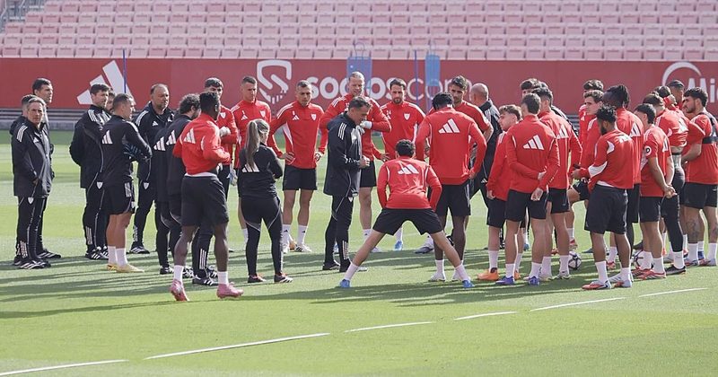García Plaza destaca la fortaleza del Atlético y su propio enfoque para el Sevilla