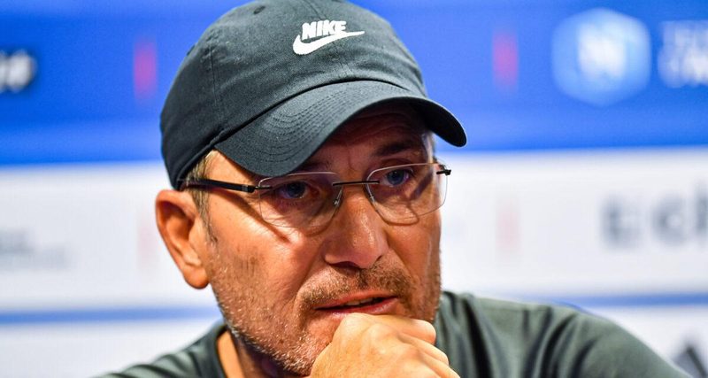 L'Amiens SC déçoit : Alain Pochat furieux après la défaite contre Pau