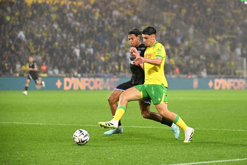 AJ Auxerre – FC Nantes : Pronostics partagés pour un match décisif