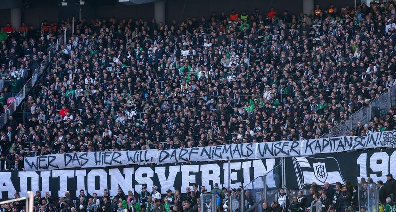 Fankritik an Rocco Reitz: Trainer Polanski sieht Banner als legitime Meinungsäußerung