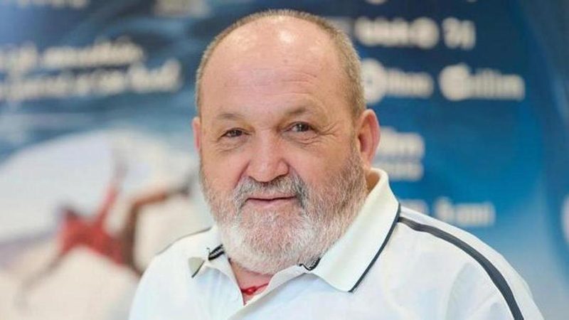 Juanito Oiarzabal critica el Himalaya: "No vale perder una uña por escalar"