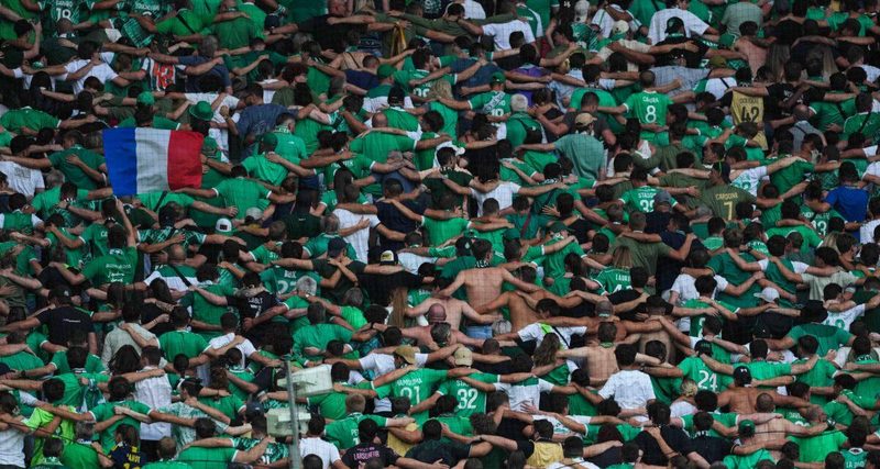 Lundi décisif pour l'ASSE : les Ultras menacés de dissolution mobilisent leurs soutiens