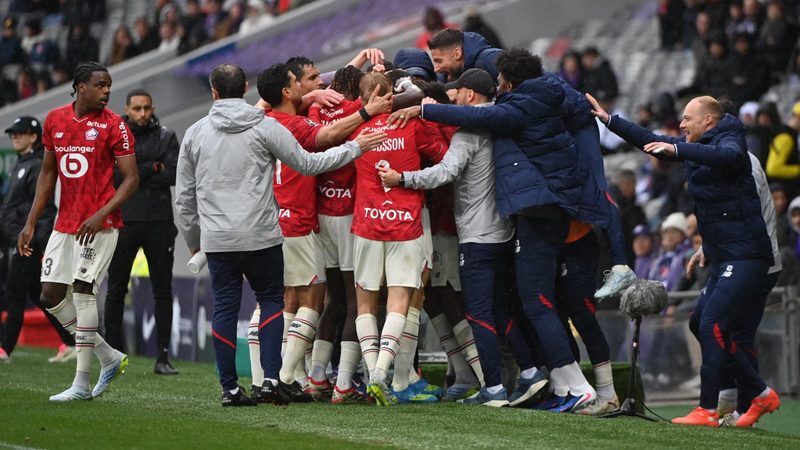 Le LOSC triomphe à Toulouse : une victoire émouvante pour Bruno Genesio