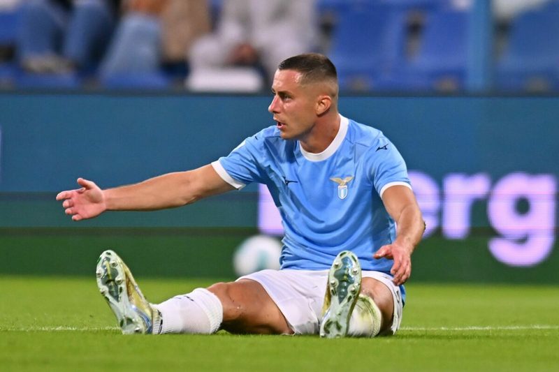 Emergenza Lazio: Marusic out per lesione, Maldini acciaccato contro la Fiorentina