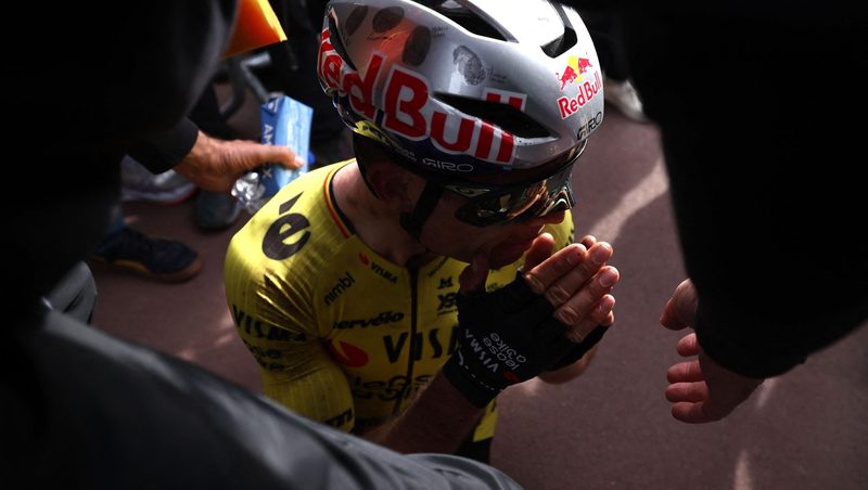 Wout Van Aert trionfa alla Parigi-Roubaix: una vittoria che emoziona il ciclismo