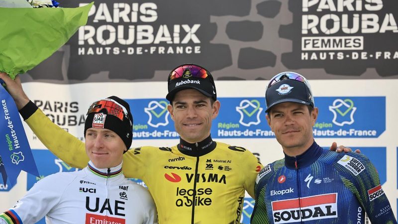 La historia de la París-Roubaix: Van Aert brilla y los españoles buscan su lugar