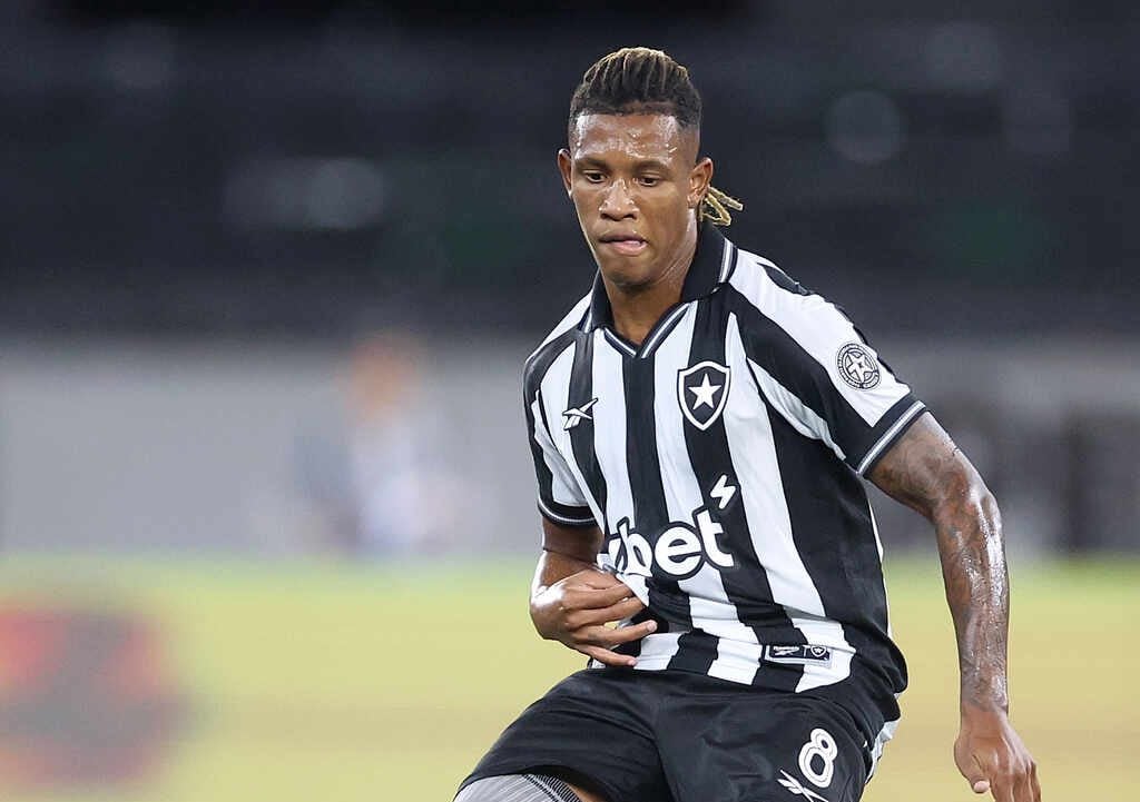 Zenit mira Danilo, artilheiro do Botafogo, em movimentações para o segundo semestre