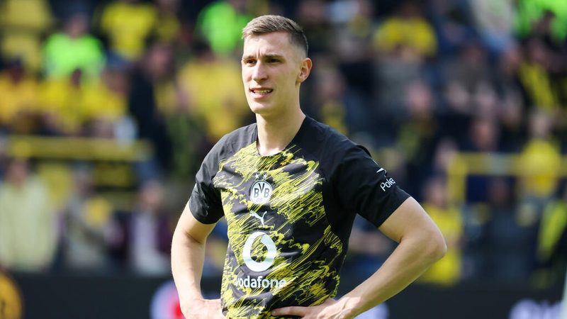 Zukunft von Schlotterbeck in Gefahr? Transfergerüchte rund um Bundesliga-Stars brodeln