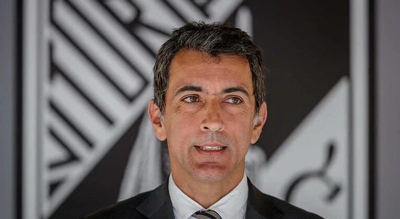 António Miguel Cardoso anuncia sua saída da presidência do Vitória de Guimarães