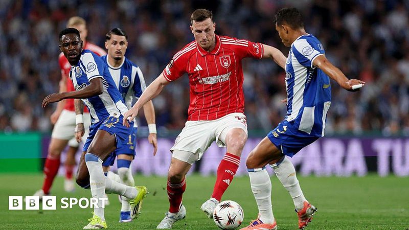 Chris Wood Faces Lifelong Knee Injury While Aiming for Europa League Glory