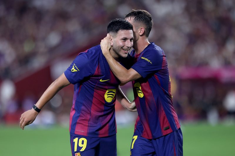 Leverkusen und Stuttgart im Rennen um Marc Casadó: Ein Abschied aus Barcelona steht bevor