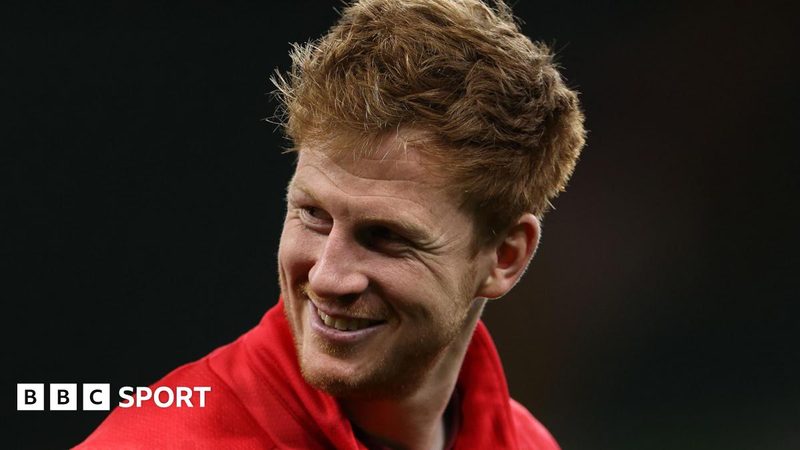 Rhys Patchell Joins Wayne Pivac at Benetton as Attack Coach