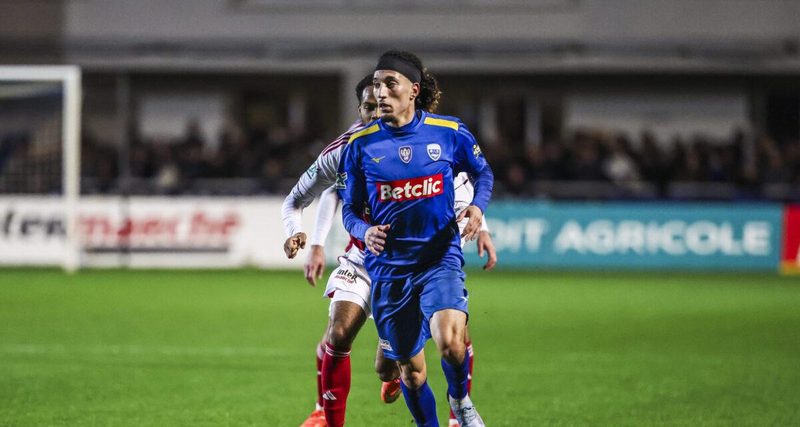 Le FC Villefranche-Beaujolais triomphe : la FFF déboute l'US Avranches dans l'affaire Sabihi