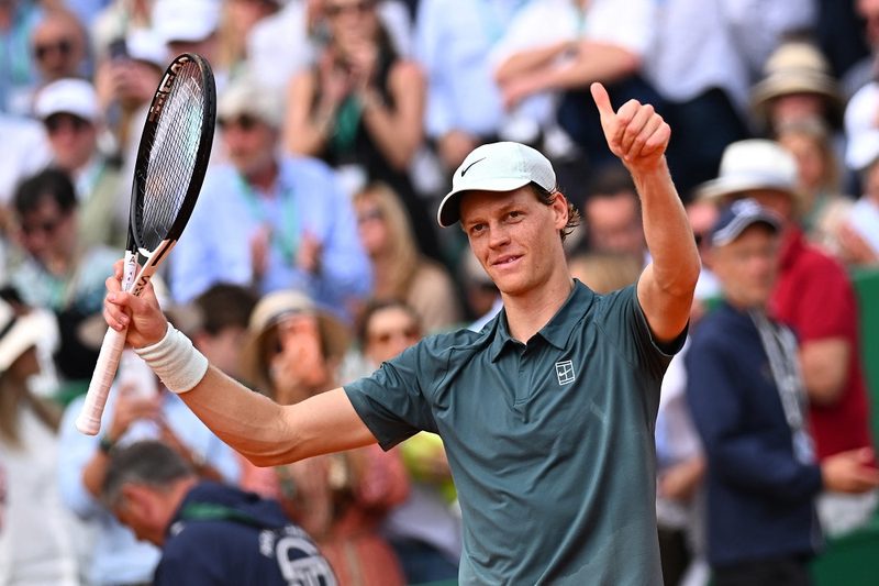 Jannik Sinner guida i sette azzurri nel tabellone del Roland Garros 2026