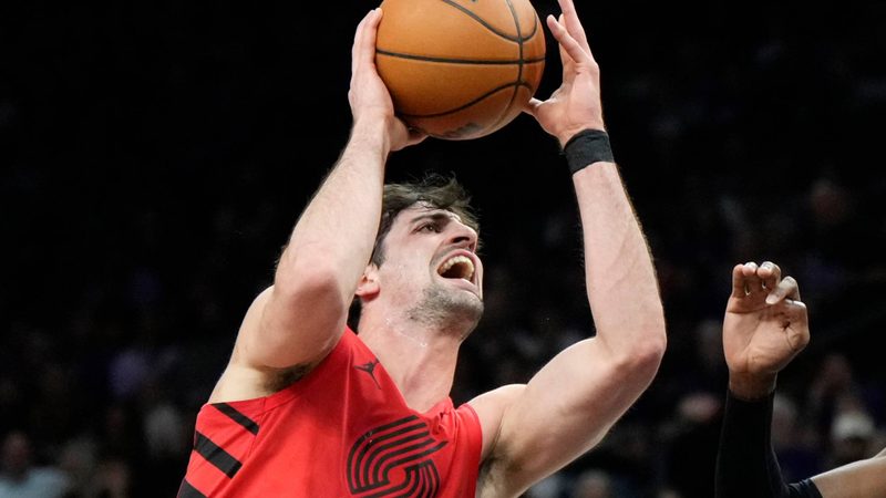 Los Blazers se clasifican a los Playoffs tras vencer a los Suns en un final dramático