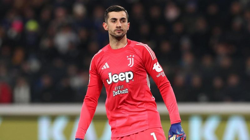 Mattia Perin potrebbe rimanere alla Juve come vice di Alisson