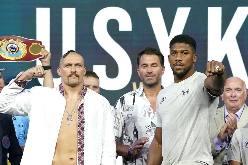 Joshua's Unbelievable Training with Usyk Leaves Hearn Shocked and Hopeful