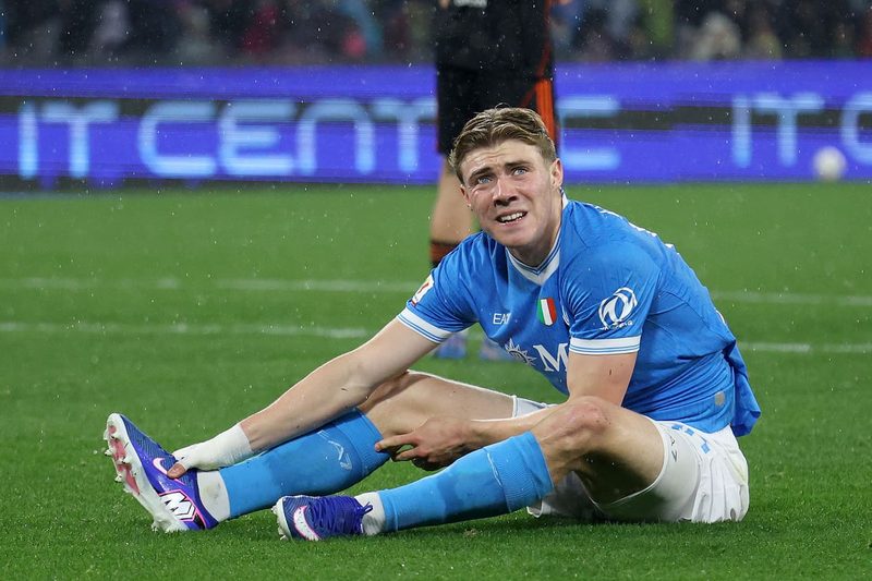 Napoli in difficoltà: Hojlund e Buongiorno in dubbio per la sfida contro la Lazio