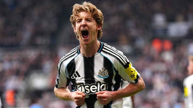 Newcastle Faces Tough Decisions as Gordon, Tonali, and Livramento Eye Summer Moves