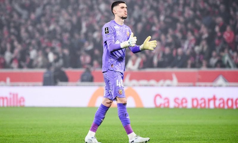 L'OM face à un défi : Robin Risser confirme son avenir au RC Lens