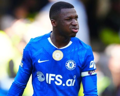 Moisés Caicedo Commits to Chelsea with New Deal Amidst Club Challenges