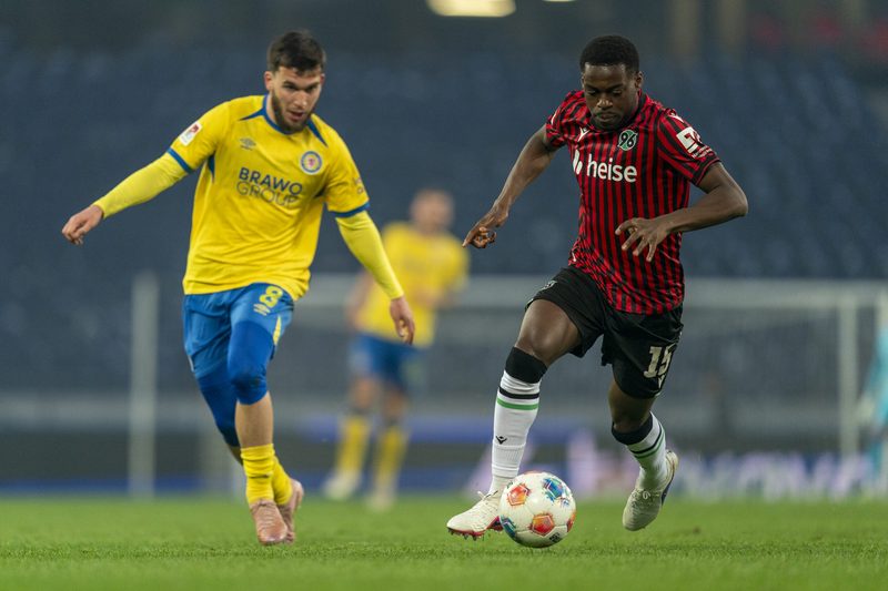 La Roma punta su Noël Aséko: il Bayern Monaco valuta il futuro del giovane talento