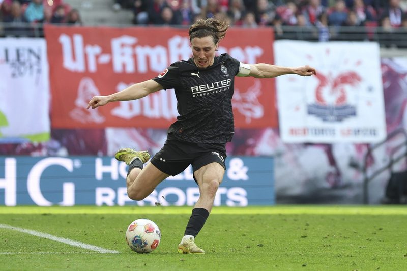 Trainer Polanski hält trotz Fanprotesten an Rocco Reitz als Kapitän fest